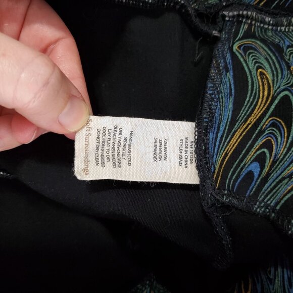 Soft Surroundings Multicolor Patterned Pants - Picture 6 of 9